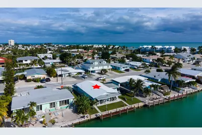 261 9th Street, Key Colony Beach, FL 33051 - Photo 2