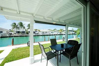261 9th Street, Key Colony Beach, FL 33051 - Photo 6