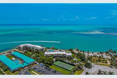 1133 W Ocean Drive #6, Key Colony, FL 33051 - Photo 2