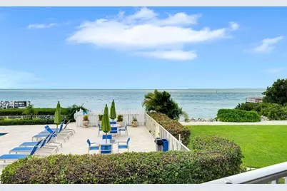 1133 W Ocean Drive #6, Key Colony, FL 33051 - Photo 30