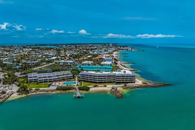 1133 W Ocean Drive #6, Key Colony, FL 33051 - Photo 16