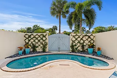2211 Las Casitas Drive, Wellington, FL 00000 - Photo 10