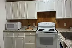 25D 10th Ave, Stock Island, FL 33040 - Photo 6