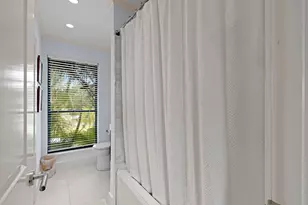 11830 Pebblewood Dr, Wellington, FL 00000 - Photo 10