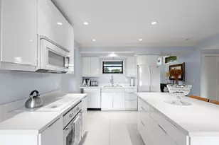 11830 Pebblewood Dr, Wellington, FL 00000 - Photo 4