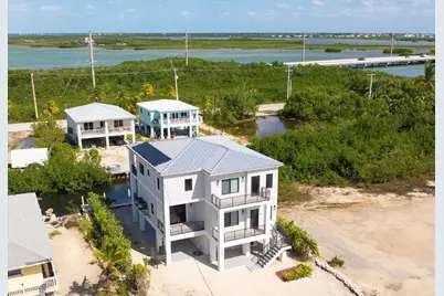 27433 Antigua Lane, Ramrod Key, FL 33042 - Photo 2