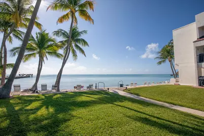 601 W Ocean Drive #311D, Key Colony, FL 33051 - Photo 4