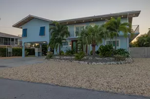 241 12th St, Key Colony, FL 33051 - Photo 4