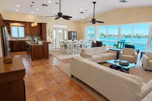556 E Caribbean Dr, Summerland Key, FL 33042 - Photo 32
