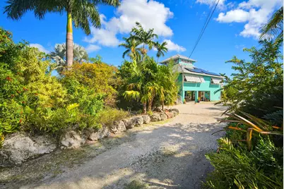 16640 Cypress Road, Sugarloaf Key, FL 33042 - Photo 10