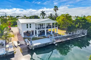 16941 Driftwood Ln, Sugarloaf Key, FL 33042 - Photo 2