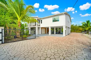 16941 Driftwood Ln, Sugarloaf Key, FL 33042 - Photo 6