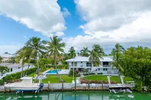 360 12th St, Key Colony, FL 33051 - Photo 4