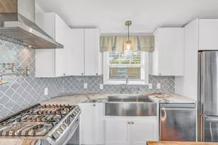 420 W Indies Dr, Ramrod Key, FL 33042 - Photo 10