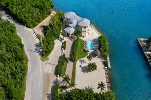 57 Garden Cove Dr, Key Largo, FL 33037 - Photo 1