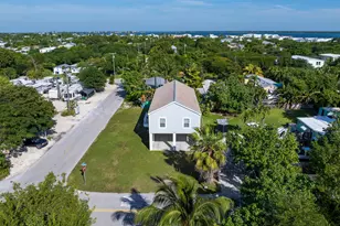 31315 Avenue B, Big Pine Key, FL 33043 - Photo 6