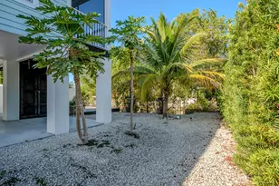 27999 Lobster Tail Trail, Little Torch Key, FL 33042 - Photo 18