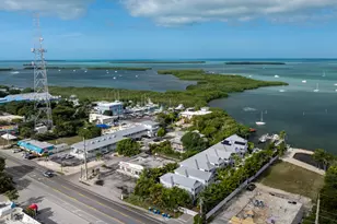 81906 Overseas Hwy, Upper Matecumbe Key Islamorada, FL 33036 - Photo 36