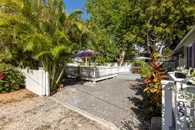 1305 Elizabeth Street, Key West, FL 33040 - Photo 2