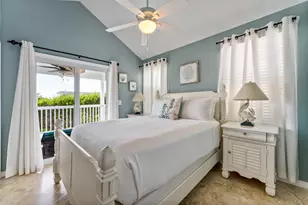 5110 Sunset Village Dr, Duck Key, FL 33050 - Photo 10