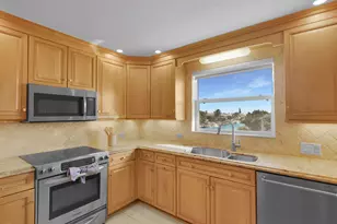 580 & 590 10th St, Key Colony, FL 33051 - Photo 16