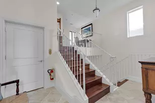 821 W Ocean Dr, Key Colony, FL 33051 - Photo 22