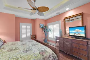 821 W Ocean Dr, Key Colony, FL 33051 - Photo 18