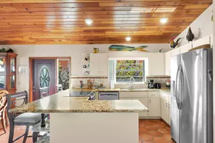 580 9th St, Key Colony, FL 33051 - Photo 16