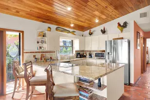 580 9th St, Key Colony, FL 33051 - Photo 6