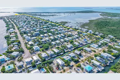 27426 Martinique Lane, Ramrod Key, FL 33042 - Photo 2