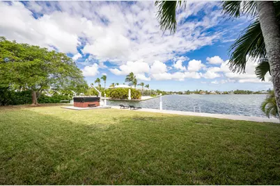205 S Point Drive, Sugarloaf Key, FL 33042 - Photo 46