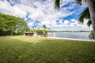 205 S Point Dr, Sugarloaf Key, FL 33042 - Photo 46