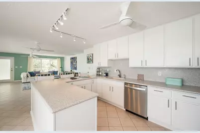 205 S Point Drive, Sugarloaf Key, FL 33042 - Photo 14