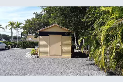 31031 Avenue A, Big Pine Key, FL 33043 - Photo 6