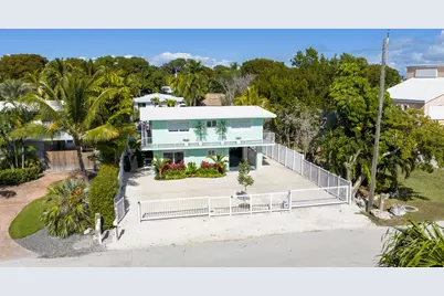 309 Woods Avenue, Plantation Key, FL 33070 - Photo 2