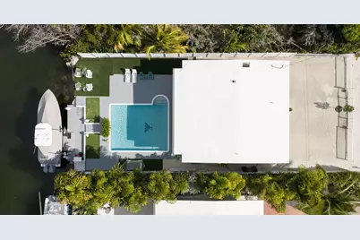 309 Woods Avenue, Plantation Key, FL 33070 - Photo 6