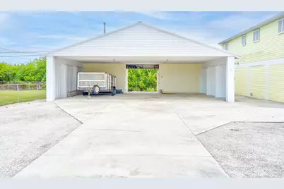 195 W Shore Drive, Summerland Key, FL 33042 - Photo 2