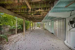 19881 Date Palm Dr, Sugarloaf Key, FL 33042 - Photo 46