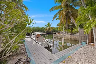 19881 Date Palm Dr, Sugarloaf Key, FL 33042 - Photo 52