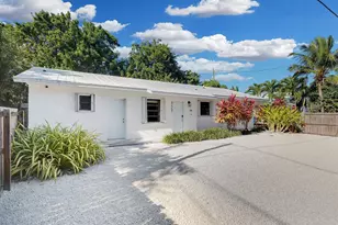 82207 Old Hwy, Upper Matecumbe Key Islamorada, FL 33036 - Photo 2