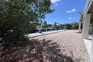 325 Pirates Rd, Little Torch Key, FL 33042 - Photo 34