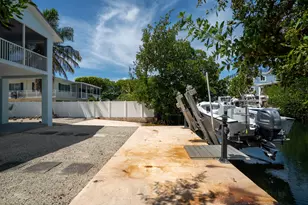 251 Bougainvillea St, Plantation Key, FL 33070 - Photo 6