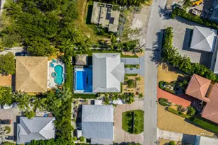 247 W Seaview Cir, Duck Key, FL 33050 - Photo 56