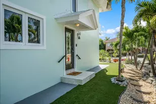 247 W Seaview Cir, Duck Key, FL 33050 - Photo 4