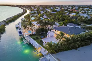 210 W Seaview Cir, Duck Key, FL 33050 - Photo 64