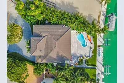 210 W Seaview Circle, Duck Key, FL 33050 - Photo 12