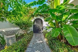 210 W Seaview Cir, Duck Key, FL 33050 - Photo 16