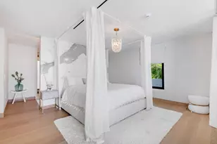210 W Seaview Cir, Duck Key, FL 33050 - Photo 56