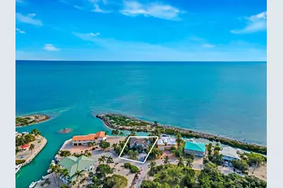210 W Seaview Circle, Duck Key, FL 33050 - Photo 10
