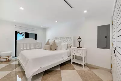 210 W Seaview Circle, Duck Key, FL 33050 - Photo 32